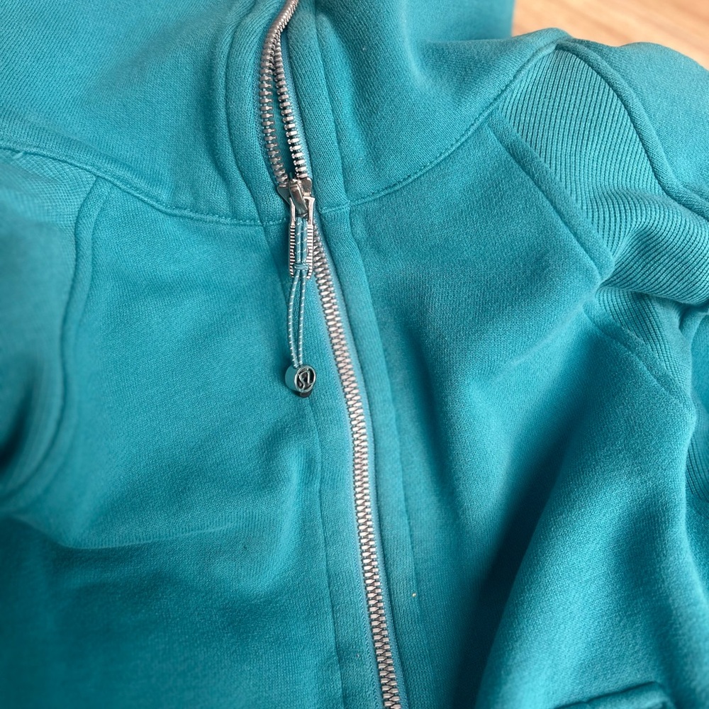 Lululemon Funnel Neck Scuba